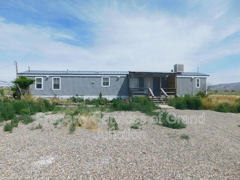 Primary Photo - 1457 M Rd