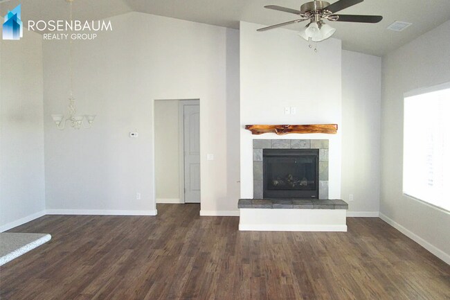 Foto del edificio - Beautiful 3-bedrooms, 2-baths home in Prescott!