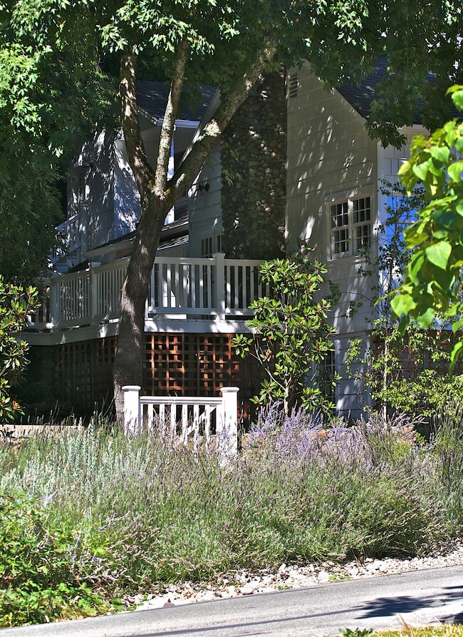 Building Photo - 4855 Wikiup Bridgeway