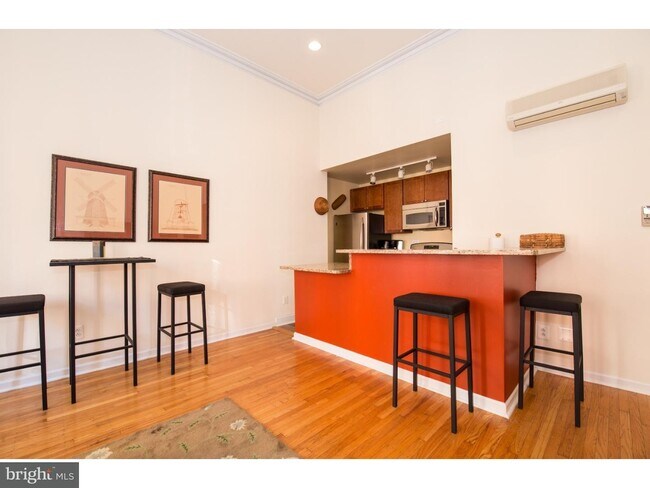 Foto del edificio - 1528 Pine St