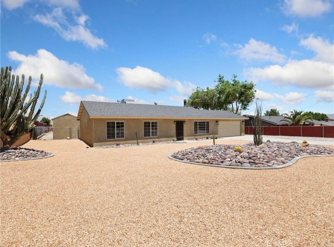 Primary Photo - 17970 Pitache St