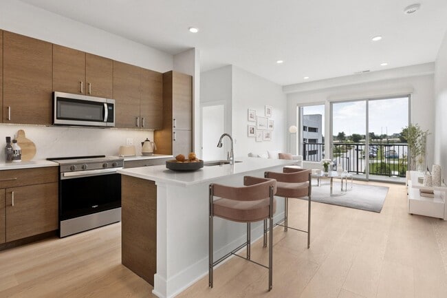 Ajax at Aksarben Village - Ajax at Aksarben Village Apartments