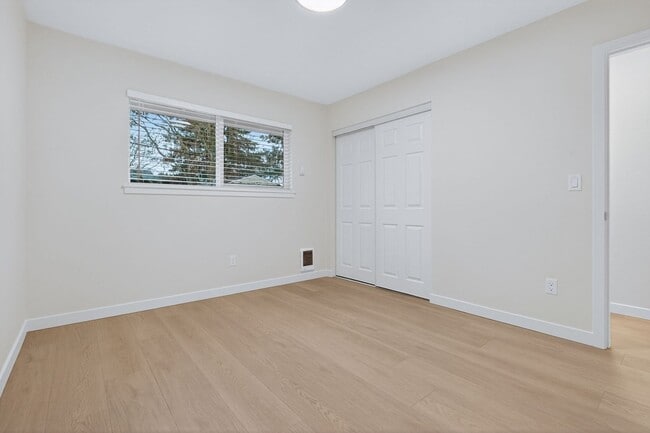Interior Photo - Woodstock Manor