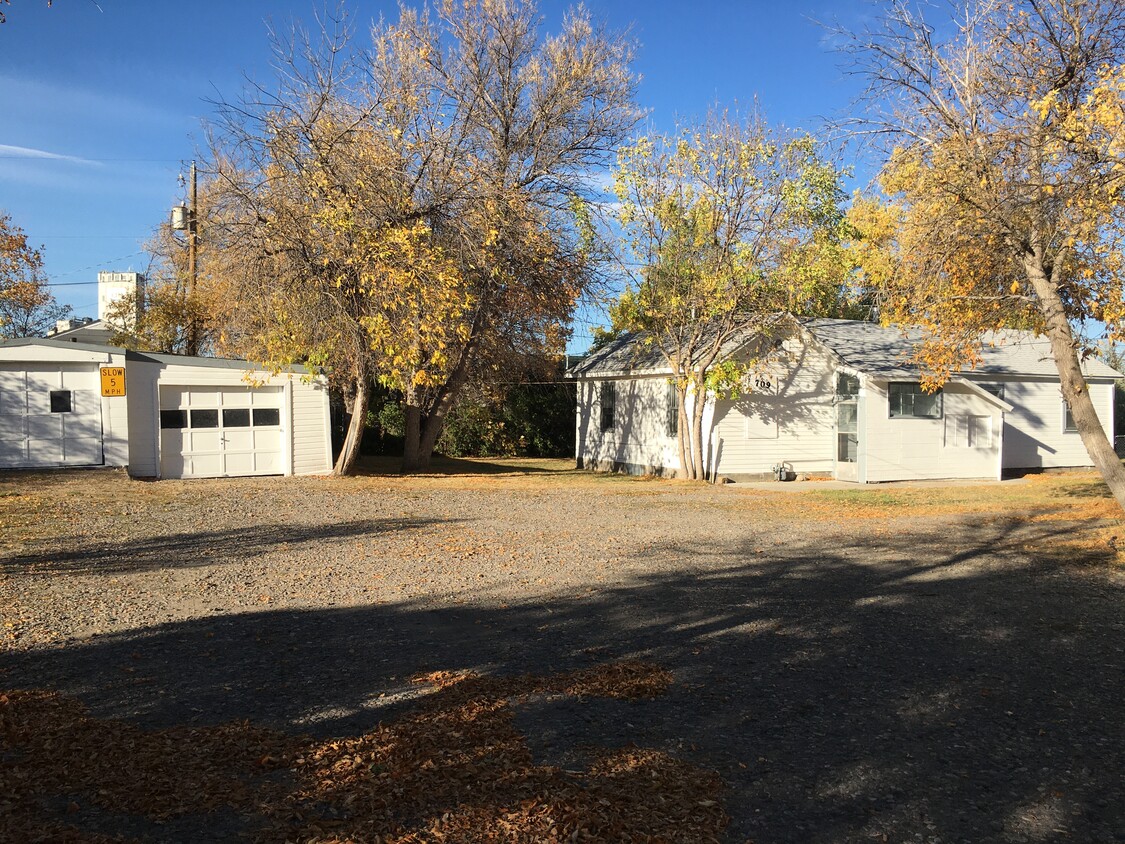 South side of House & Garage - 709 9th Ave SW