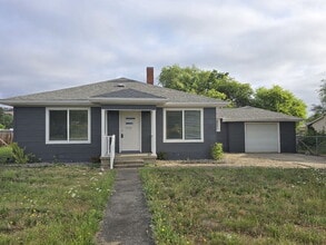 Building Photo - 2250 Austin Rd