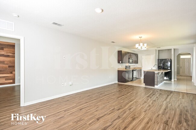 Building Photo - 2821 Taton Trace