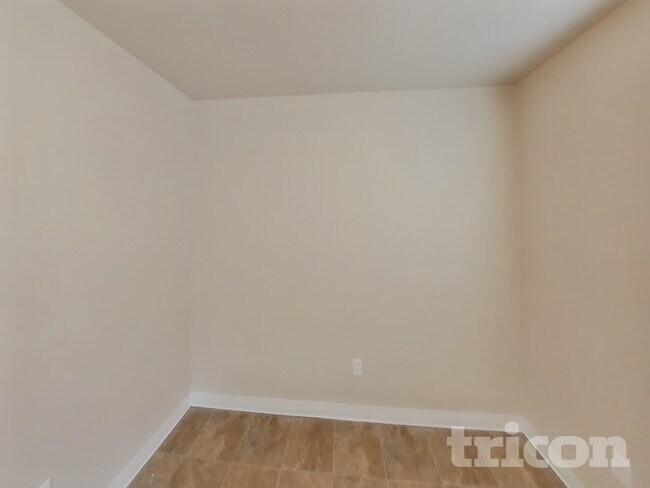 Foto del edificio - 622 6th Ave S