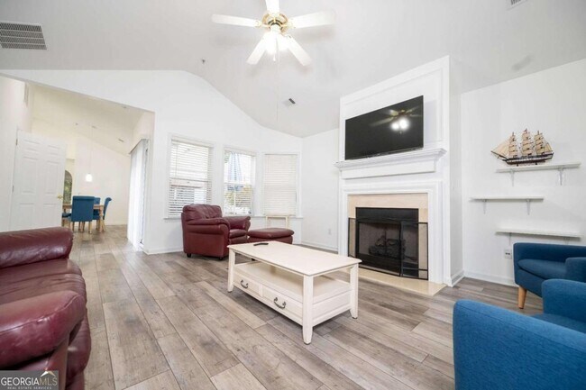 Building Photo - 1488 Cottage Dr NW