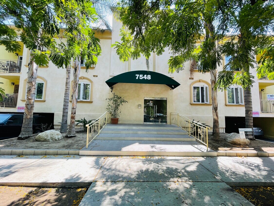 7548 Avenida Lexington - 7548 Lexington Ave