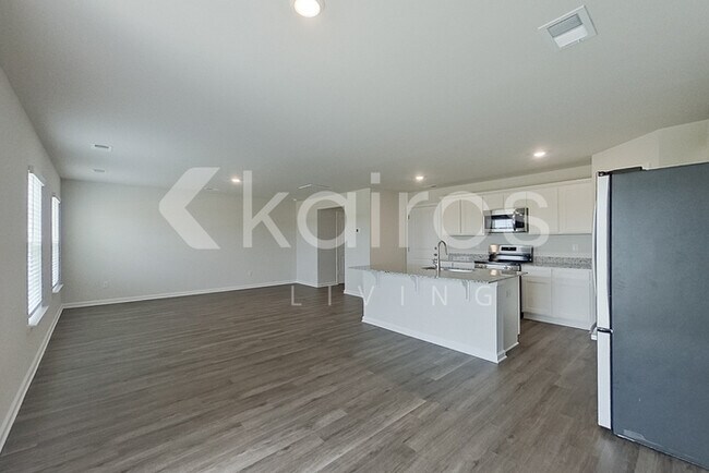 Foto del edificio - 43 Springdale Rd