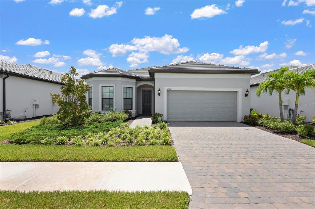 Foto principal - 6205 Grande Talon Ln
