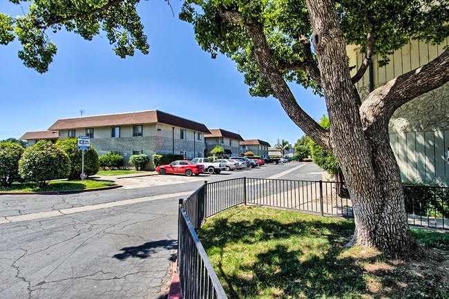 Anderson Meadows & Valley View Apartments - Apartments in Anderson, CA ...