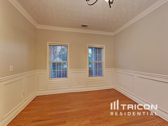 Foto del edificio - 224 Hedgewood Dr