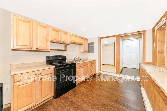 Building Photo - 306 N Potomac St