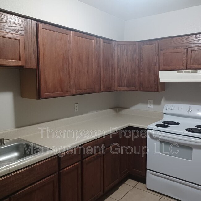 Foto del edificio - 2704 E 25th Ave