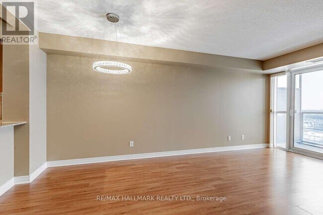 Photo du bâtiment - 83 Borough Dr