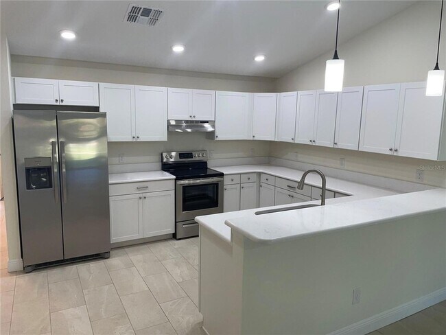 Foto del edificio - 110 Dewitt Ct