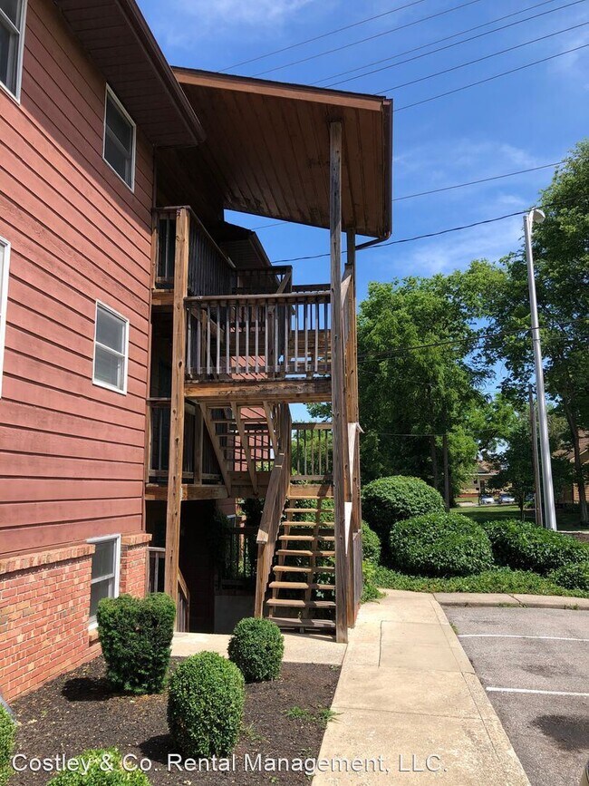 Foto del edificio - 2 br, 1 bath House - 527 East Smith Avenue