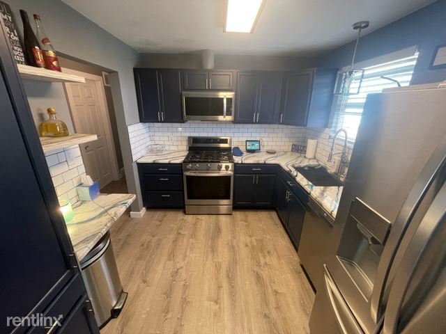 Building Photo - 3 br, 1 bath House - 9380 Green Ct
