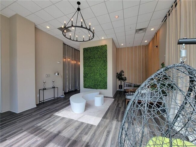 Foto del edificio - 525 Parkway Dr NE