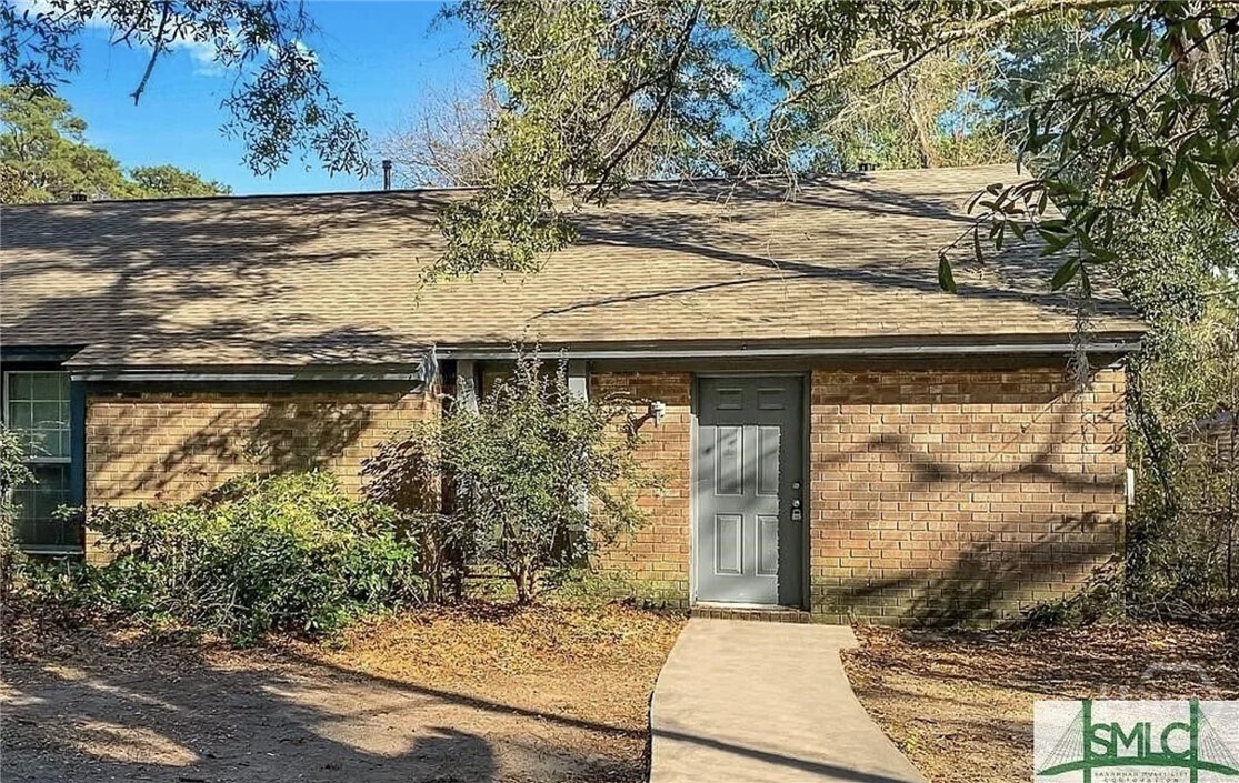 Foto principal - 436 Edgewater Rd