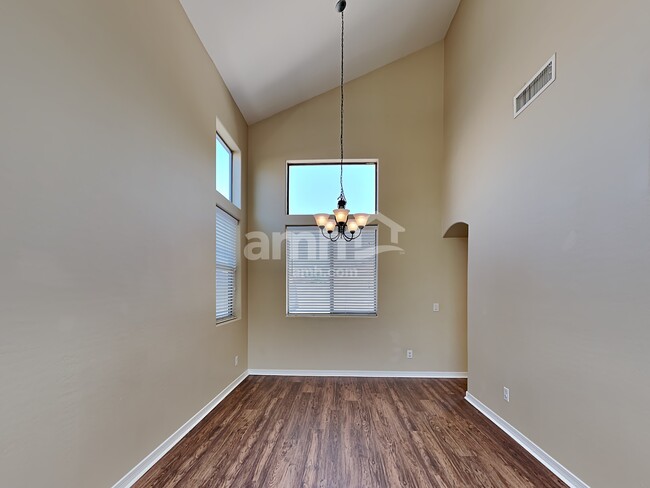 Building Photo - 24852 W Rosita Avenue