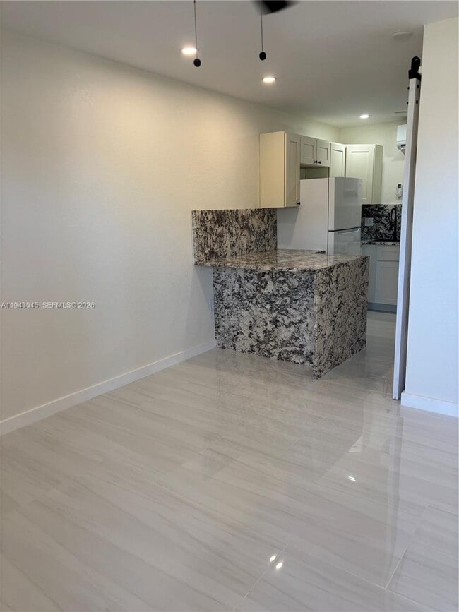 Foto del edificio - 103365 Overseas Hwy