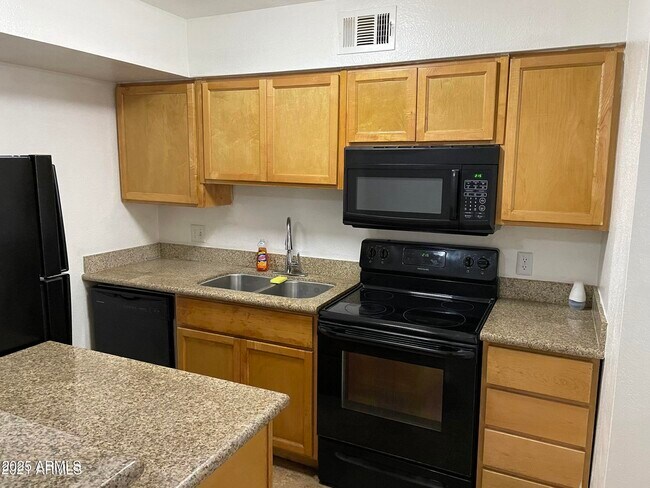 Foto del edificio - 4410 N Longview Ave
