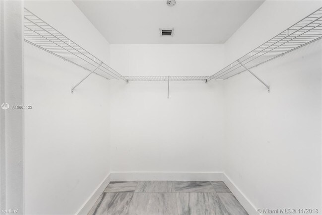 Building Photo - 600 Biscayne Blvd