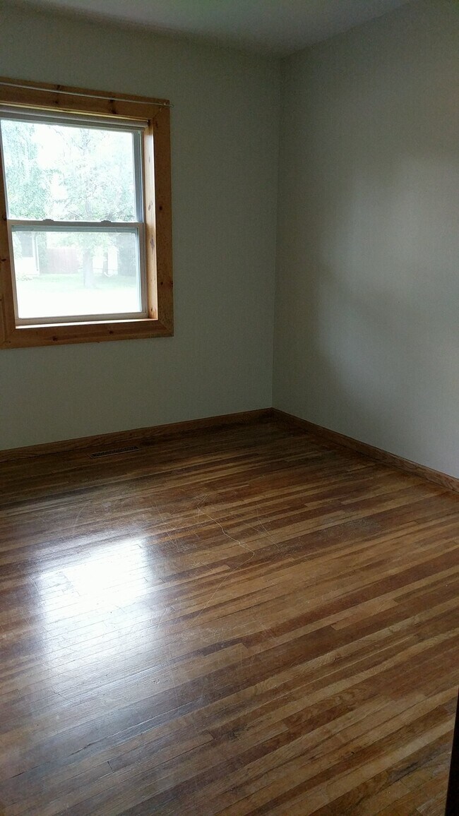 1807 America Ct NW, Bemidji, MN 56601 House Rental in Bemidji, MN