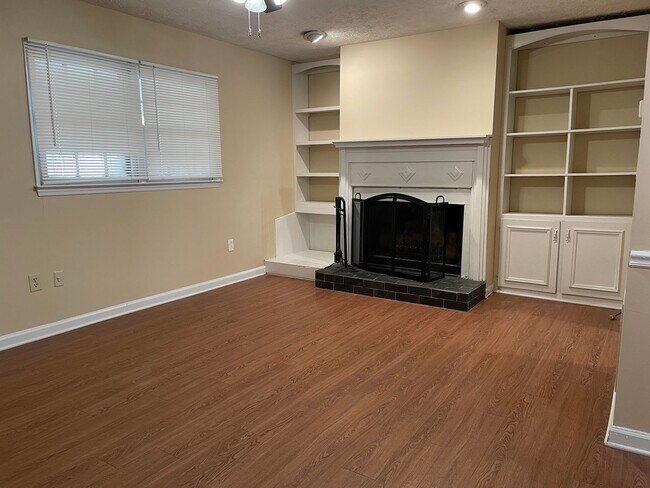 Foto del edificio - JAMESTOWN #39