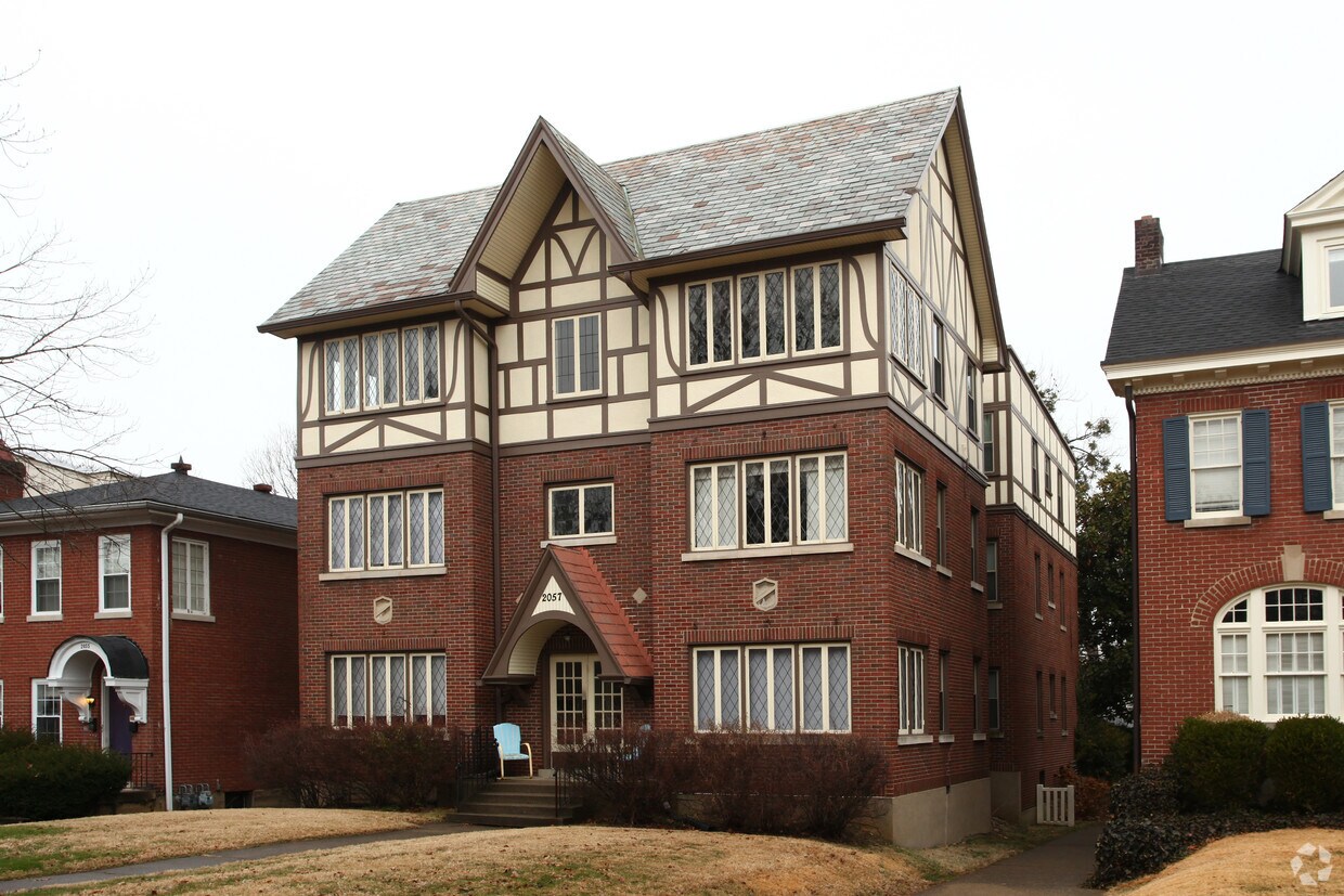 Foto principal - 2057 Douglass Blvd