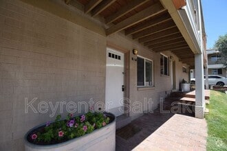 Building Photo - 650 N 300 W