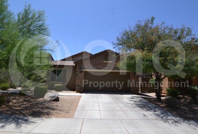 Photo - 3747 E Zachary Dr House