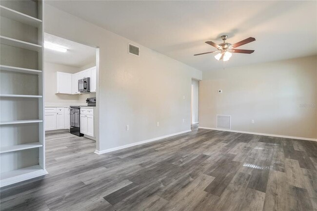 Building Photo - 250 N Shade Ave