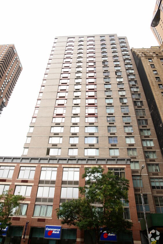 Foto del edificio - 588 Ninth Ave