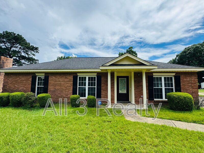 Foto principal - 4012 Ray Dr