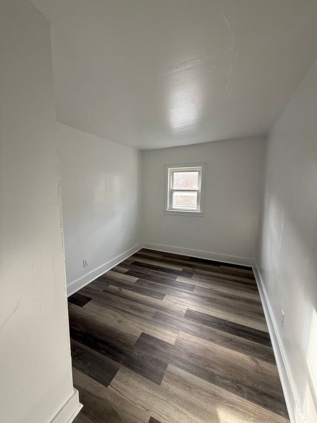 Foto del edificio - 124 S Chillicothe St