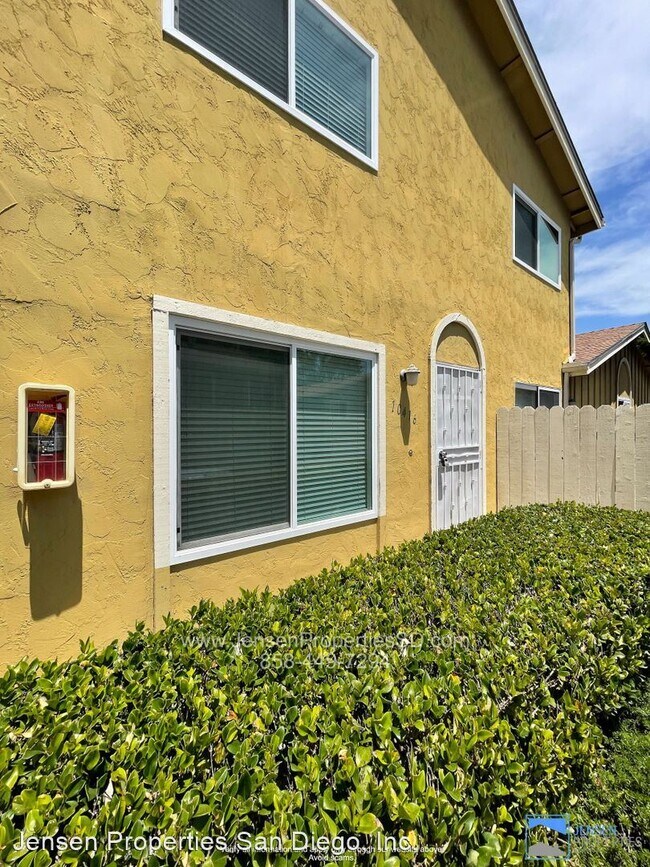 Building Photo - 3 br, 1.5 bath House - 10416 Caminito Rimini