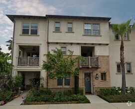 Building Photo - 930 Clementine Ct