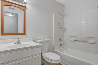 Building Photo - 5813 W Balzar Ave