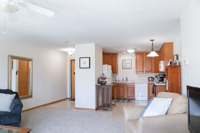 Foto del edificio - 2519 Bristol Dr