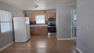 Foto del edificio - 38236 Fir Ave