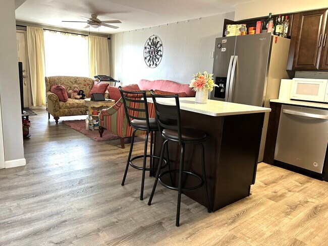 Foto del edificio - 13085 Bustleton Ave