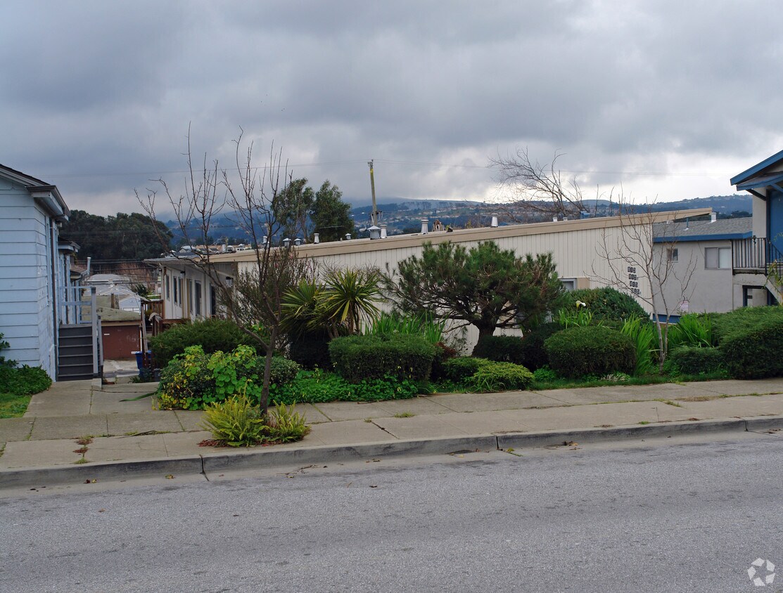 Foto principal - 813-815 Baden Ave