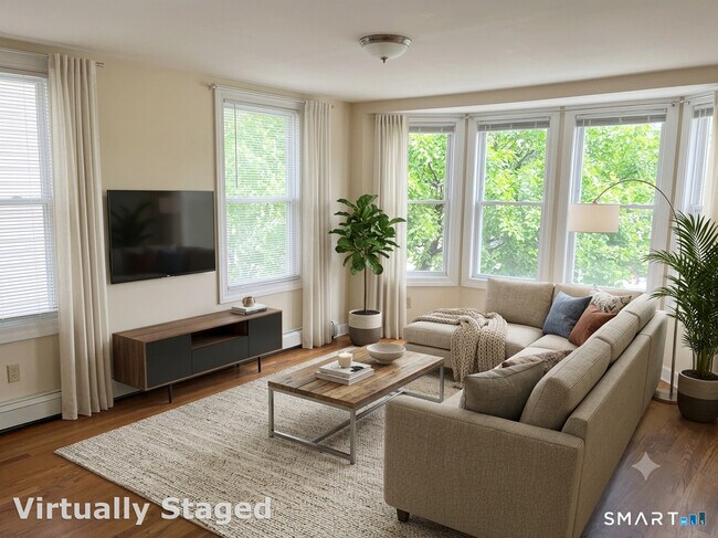 Foto del edificio - 633 Norwich Rd