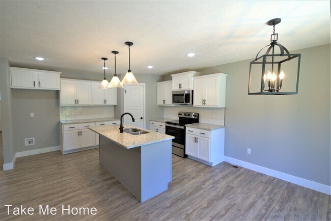 Foto del edificio - 3 br, 2 bath House - 604 N Eagle Park Cir