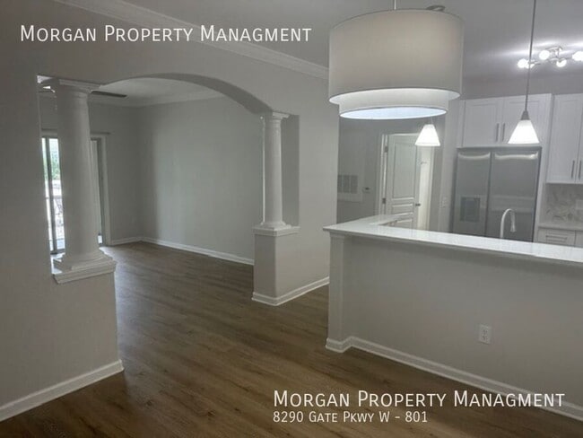 Foto del edificio - 8290 Gate Pkwy W