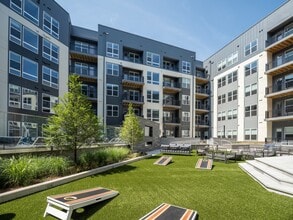 Building Photo - The Sully