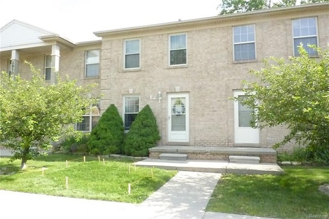 Building Photo - 29307 W. Jefferson, #12